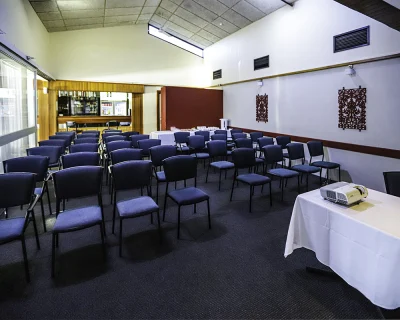 Emerald Central Hotel 