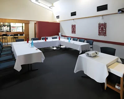 Emerald Central Hotel 